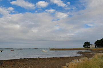 Paysage de mer sur la côte bretonne près de Pleubian