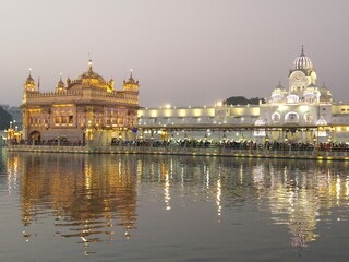 Fototapeta premium Golden Temple