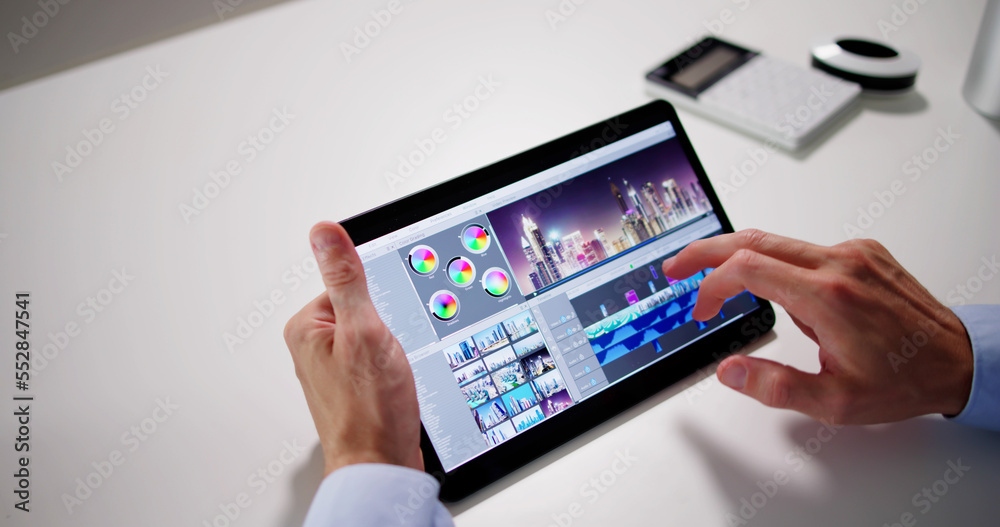 Aufkleber Video Editor Or Designer Using Editing Software Tech