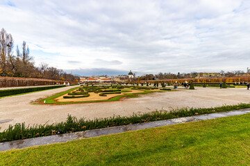 Cityscape with the garden of Schloss Belvedere in Vienna. Belvedere Castle during the Christmas holidays. - 552855749