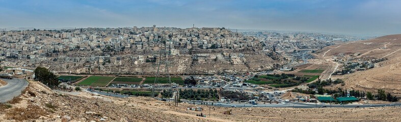 Marka and faisal mountains - Amman- Jordan, جبل فيصل، ماركا، بيع الخردة، ازدحام، وادي - obrazy, fototapety, plakaty