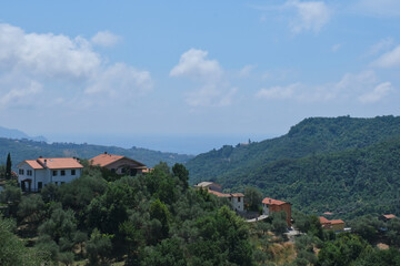 Fototapeta na wymiar Panorama da Leivi in provincia di Genova, Liguria, Italia.