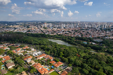 Lagoa do Taquaral or also known as Parque Portugal in the city of Campinas. Beautiful lake with vegetation within the city.