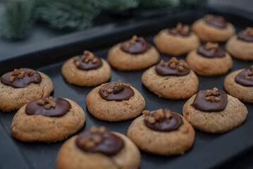 chocolate linzer cookies