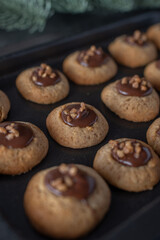 chocolate linzer cookies