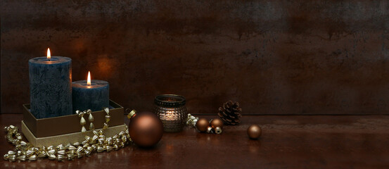 Festliche Weihnachtsdekoration mit Weihnachtskugeln und Kerzen mit Platz für Text.