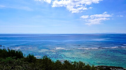 ギタラ展望台から見える二見ヶ浜と空
