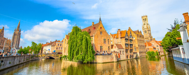Obraz premium Brugge old town scenic view with water canal, Belgium