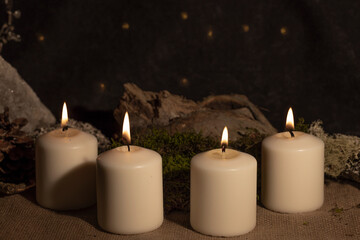 Vier kerzen brennen
