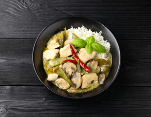 Thai green curry with chicken and vegetables