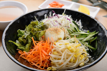 Jjolmyeon