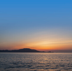 夕焼け　夕陽　海　オレンジ色　夕日　漁船　日本海　山口県　