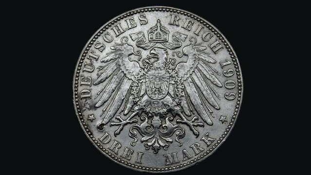 eagle coat of arms on silver coin Reichsmark Germany Hamburg 1909 obverse circle
