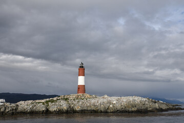 Phare sur le canal de Beagle en Patagonie argentine
