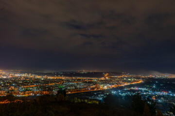The night city of Novokuznetsk from the observation deck