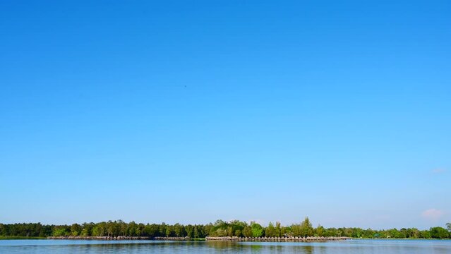4K timelapse video of Huay Tueng Thao Lake, Chiang Mai Province.