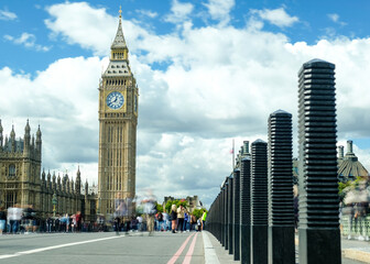 Fototapeta na wymiar London-Houses of Parliament from Westminster Bridge with motion blurred people