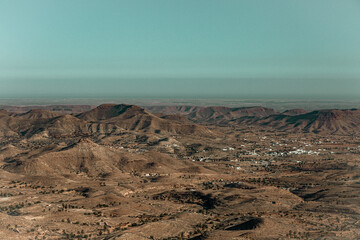 Vue du Ciel de dune aride en Tunisie