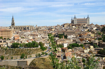 Fototapeta na wymiar Panoramic view of the city on the sunny day. Toledo. Spain.