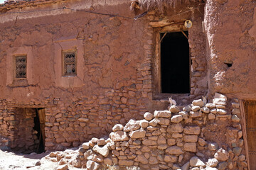La grande traversée de l’Atlas au Maroc, 18 jours de marche. Randonnée à travers les villages...