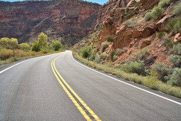 Road trip thru colorful Arizona canyons