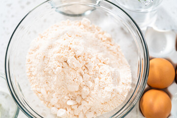 Simple vanilla bundt cake from box cake