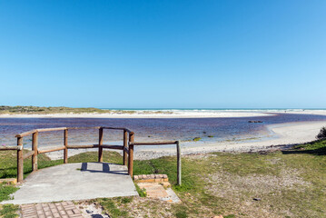 Fototapeta na wymiar Viewpoint at the mouth of the Uilenkraals River