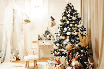 Stylish christmas living room interior with curved furniture, christmas tree and wreath, stars, gifts and decoration. Family time photo corner. Template and background with copy space