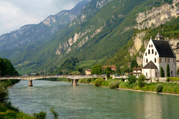 Fototapeta na wymiar Landscape along the Adige cycleway