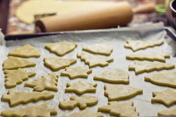 Baking Linz dough, Christmas cookies
