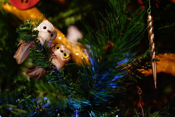 Howls couple on the christmas tree