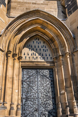 Obraz premium The three-aisled basilica of the Conception of St. Mary (or Marienkirche), with a two-tower facade, was built in 1894–1896. DUSSELDORF, GERMANY.