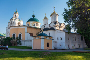 Fototapeta na wymiar Transfiguration Cathedral in Yaroslavl, Golden Ring of Russia.