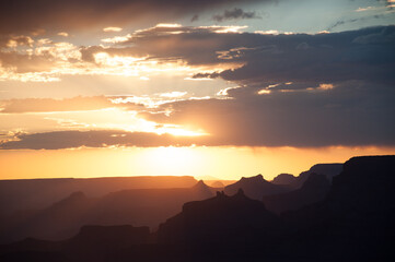 Blick über den Grand Canyon bei tiefer Sonne II
