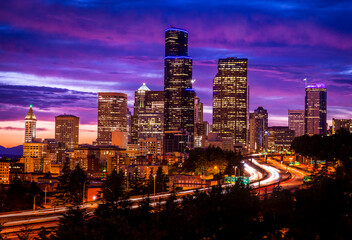 Seattle, Washington skyline at sunset into night

