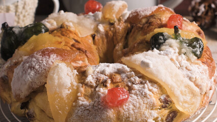 Coscoroes and bolo do Rei or King's Cake