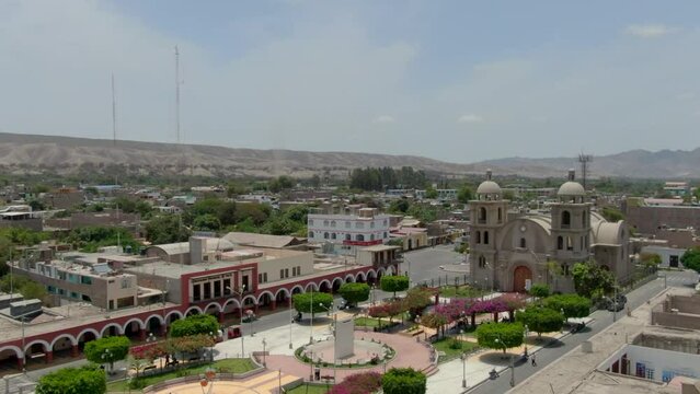 Templo y Plaza de armas de Palpa Ica Per&uacute;