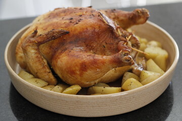 Frango Assado com Batatas