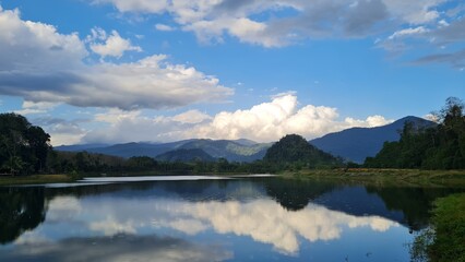 Fototapeta premium lake in the mountains