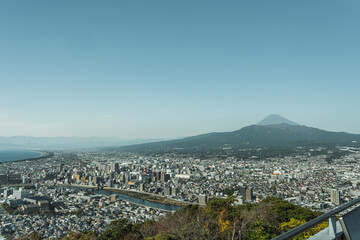 沼津市と富士山