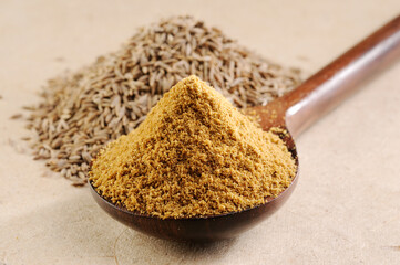cumin powder and cumin seeds.