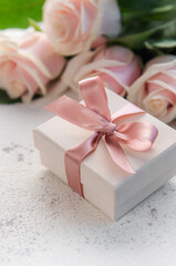 Pink pastel roses with gift box