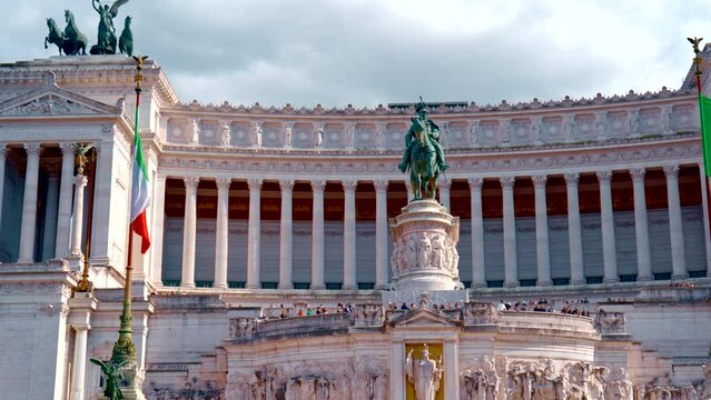 Altare della Patria (Altar of the Fatherland) Rome, Italy alias Monumento Nazionale a Vittorio Emanuele II (National Monument to Victor Emmanuel II) also called Il Vittoriano RAW cinematic panning