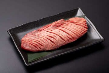 ［アメリカ産］　厚切り牛タン　ステーキ用