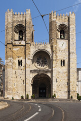 Fototapeta na wymiar Sé Cathedral, Alfama district, Lisbon, Portugal