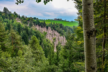 Sehenswürdigkeit Erdpyramiden Lengmoos bei Ritten, Bozen in Südtirol, Italien