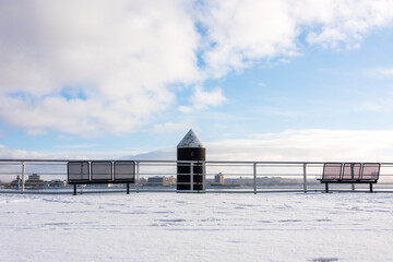 Kiel, 8. Dezember 2022, der erste Schnee diesen Jahres ist gefallen. Winterliche Impressionen in der Innenstadt, dem Hiroshimapark und dem Hafengebiet