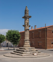 El rollo de justicia de El Puente del Arzobispo, Toledo.