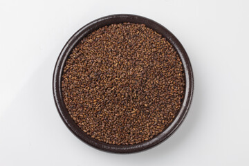 The seeds of kyeolmyeong tea are used as medicine for headaches and constipation, lowering the liver, brightening the eyes
 결명차의 씨. 간열(肝熱)을 내리고 눈을 밝게 하며 두통, 변비에 약재로 쓴다