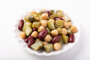 ピクルスと豆の彩マリネ